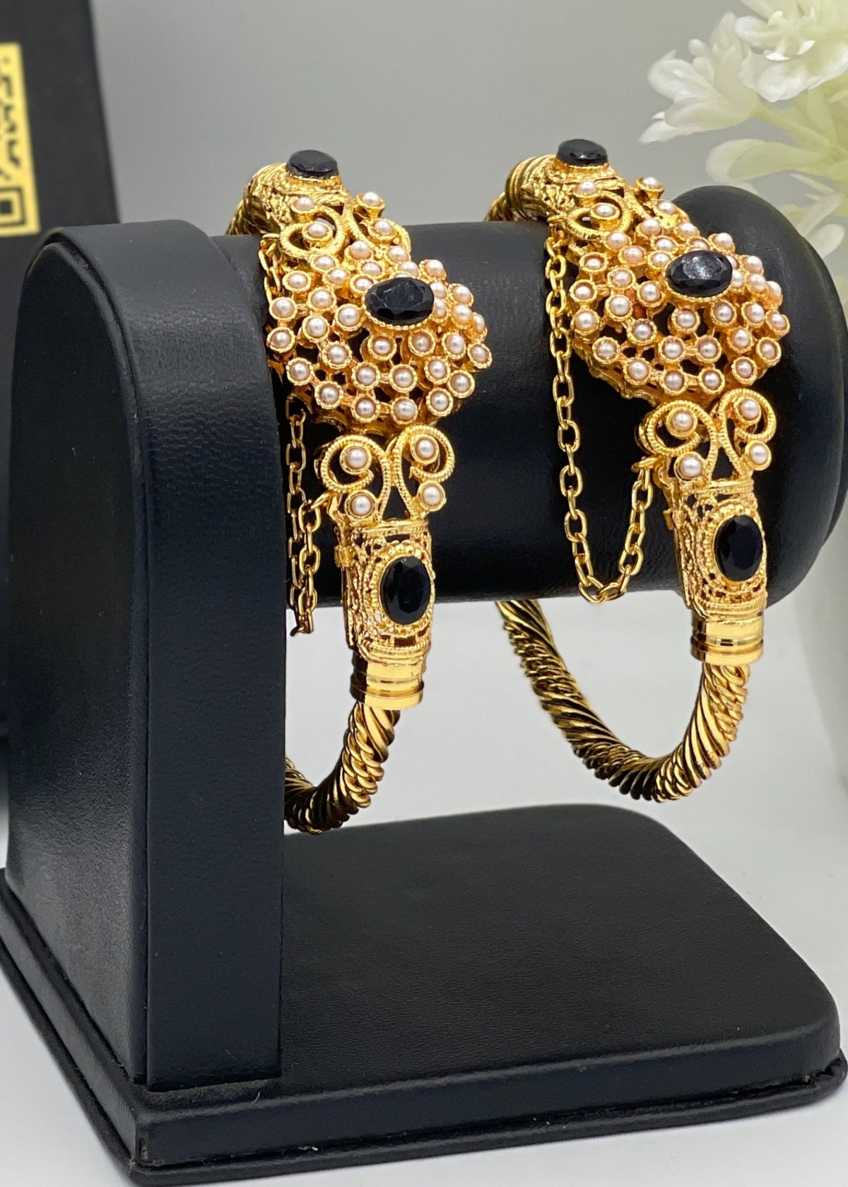 Shop the Dilkash Heritage Bangles from Zarosh Jewel