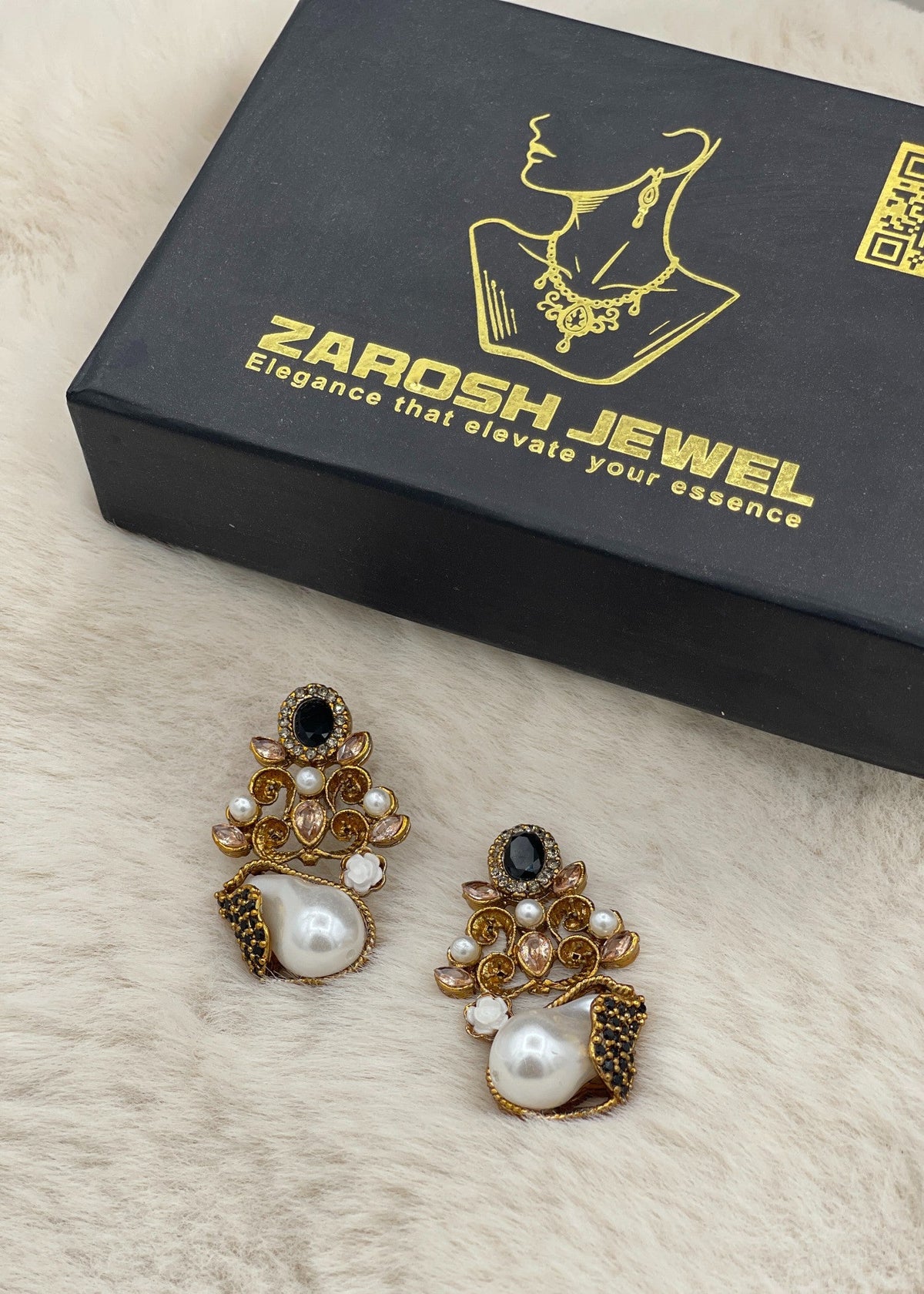 Shop the Dilkash Sahara Earrings from Zarosh Jewel