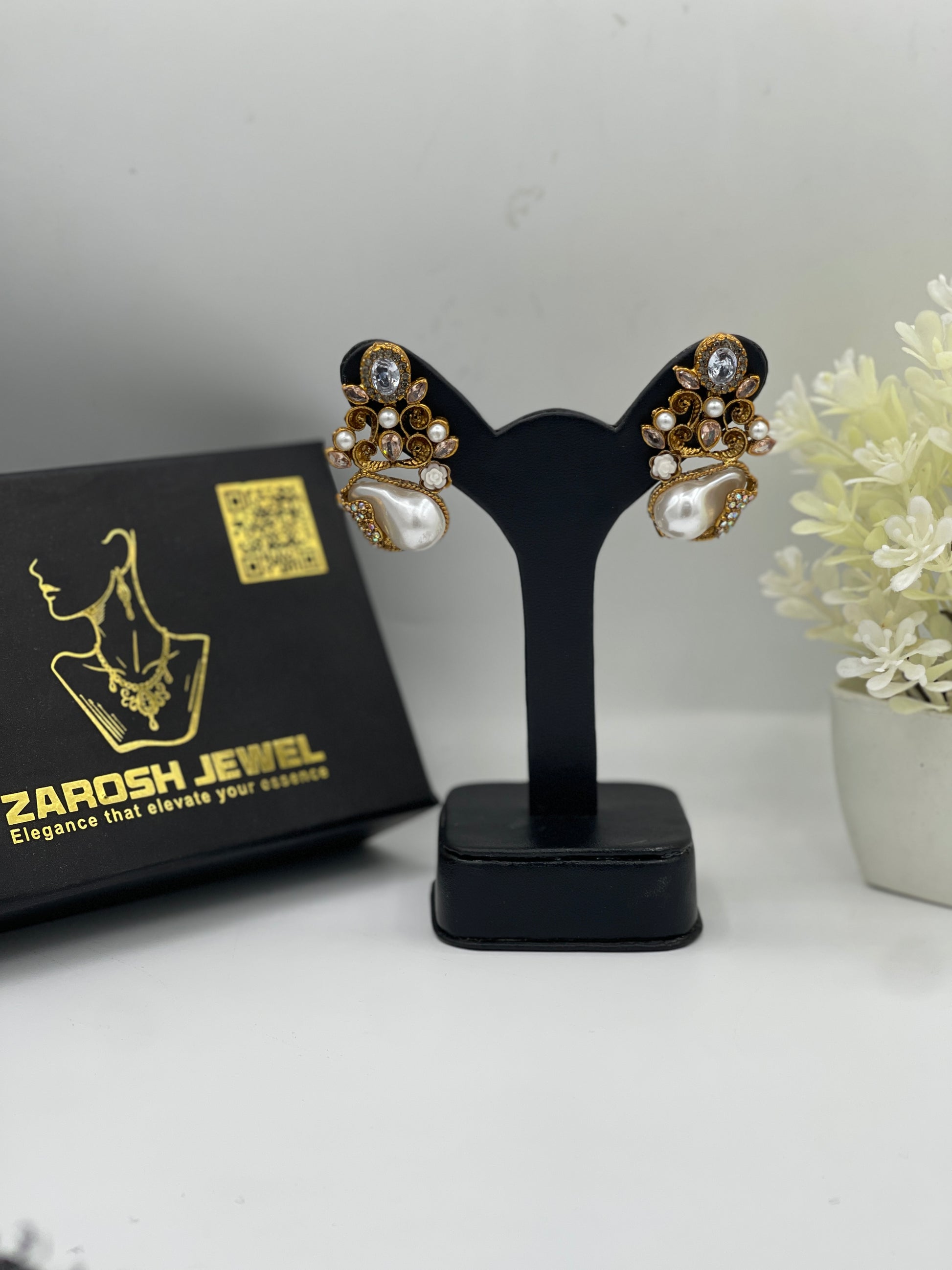 Dilkash Sahara Earrings