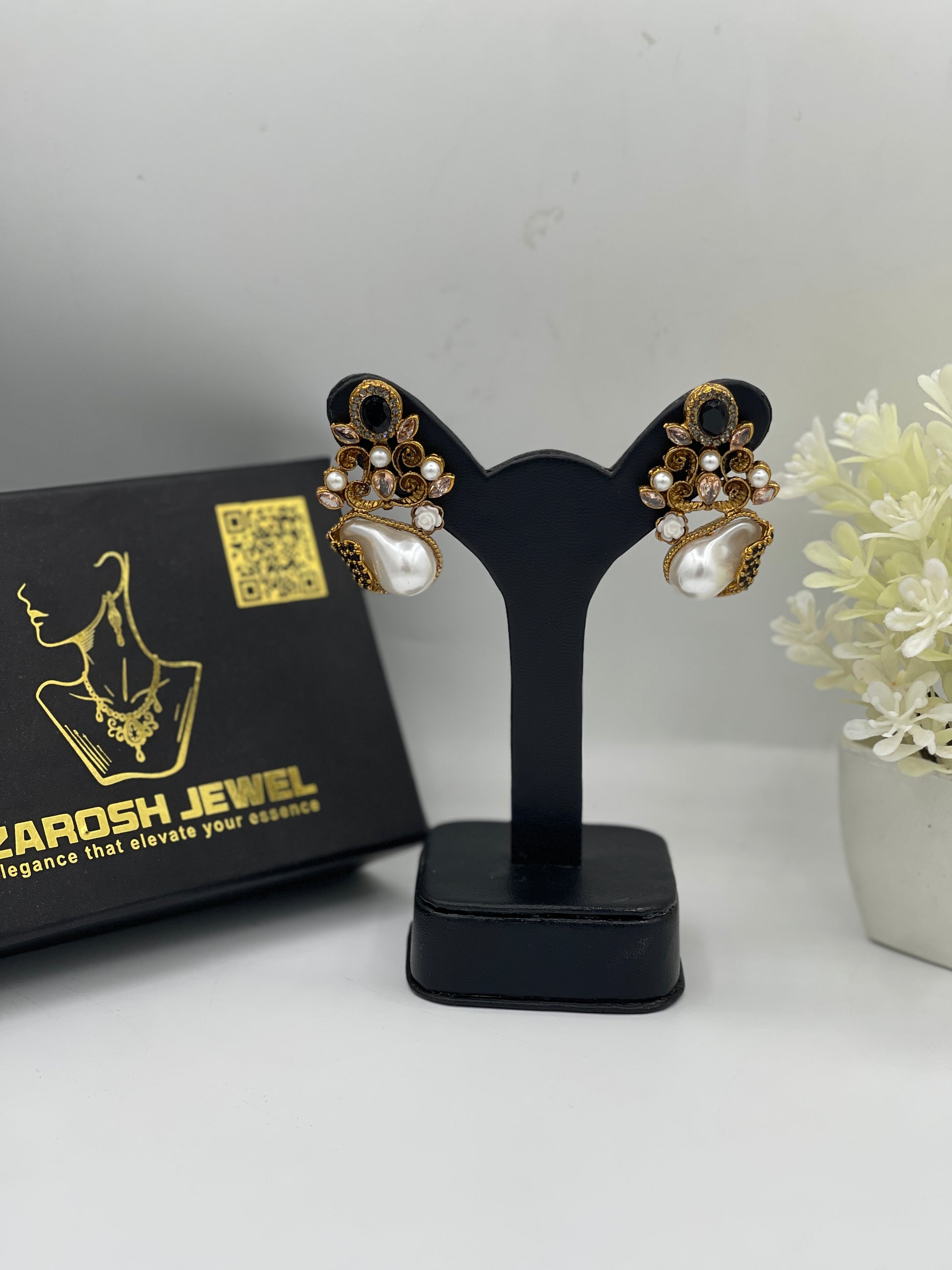Dilkash Sahara Earrings