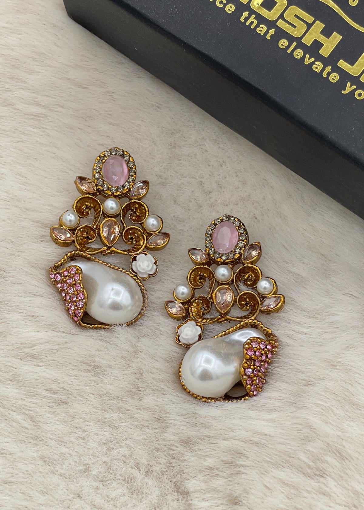 Shop the Dilkash Sahara Earrings from Zarosh Jewel