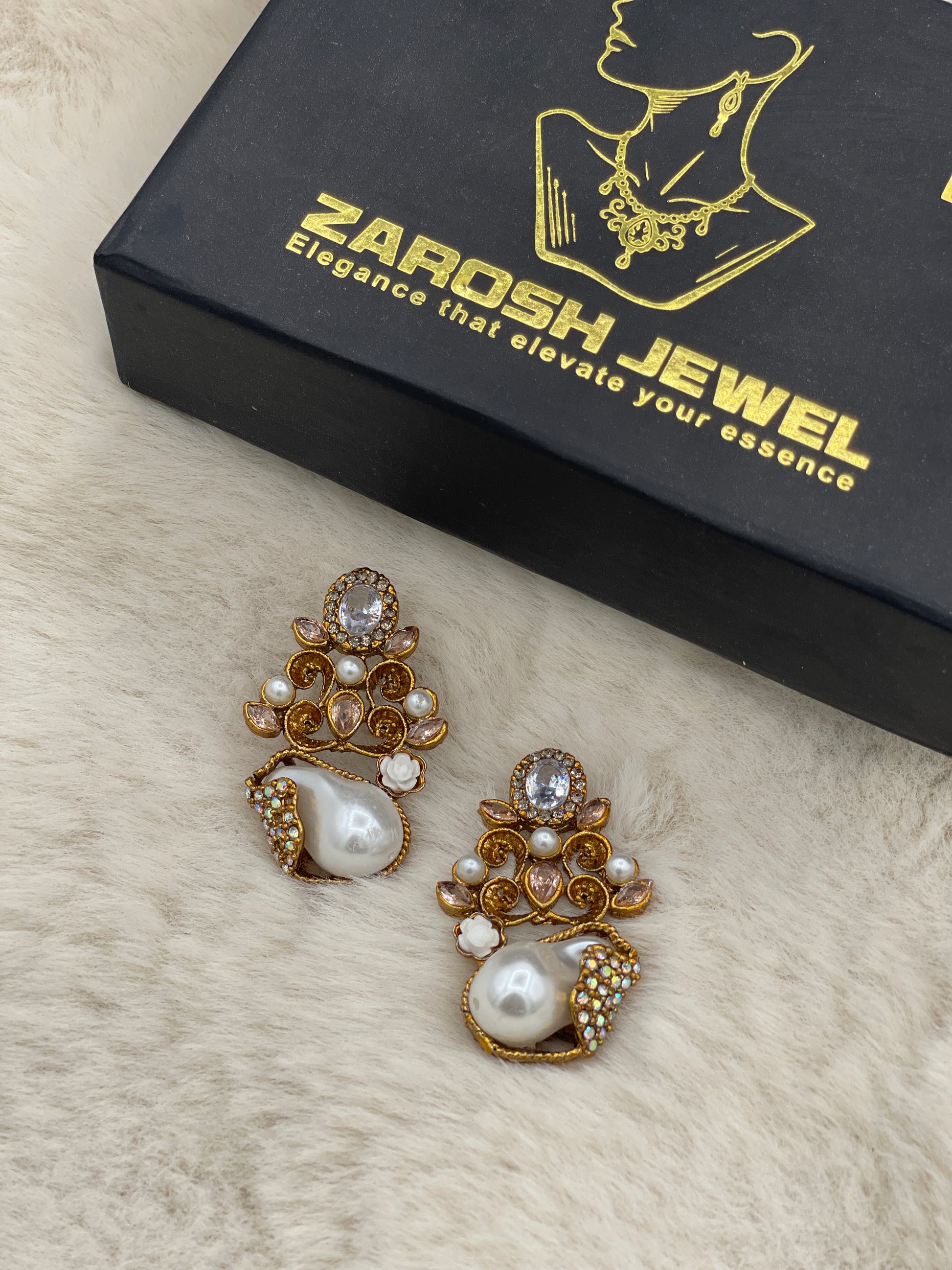 Dilkash Sahara Earrings