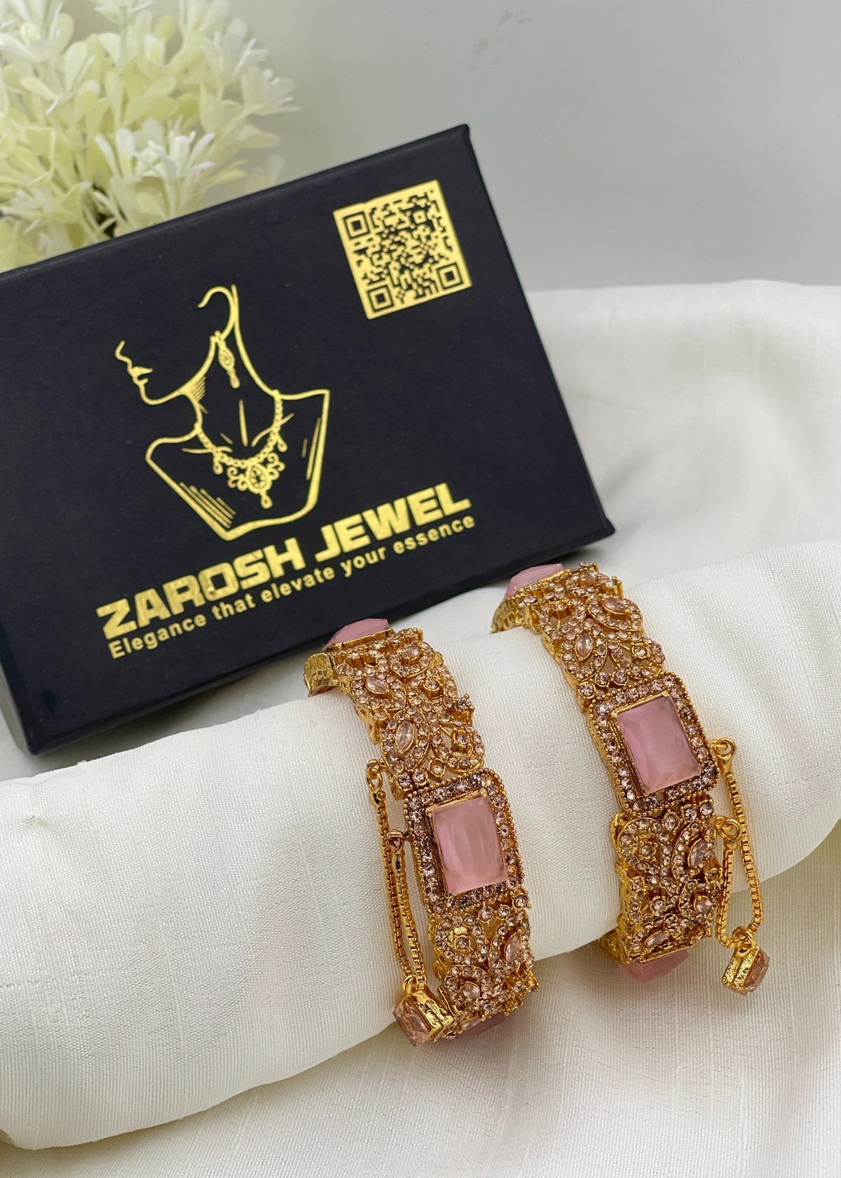 Shop the Dulhan Bangle Set from Zarosh Jewel