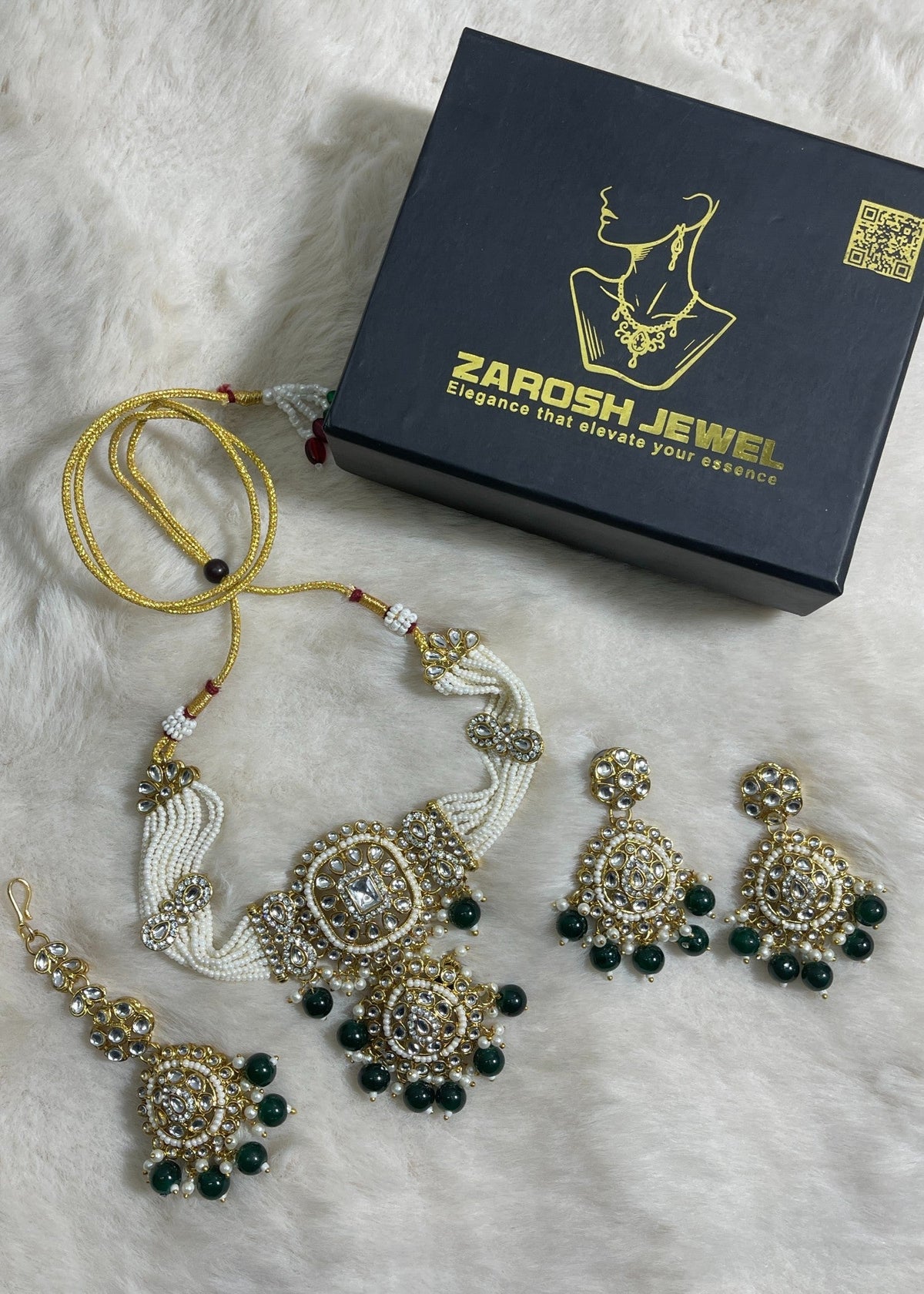 Shop the Dulhan Kundan Set from Zarosh Jewel