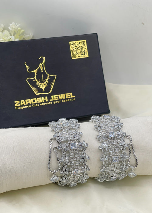Shop the Dureya Luxury Bangle from Zarosh Jewel