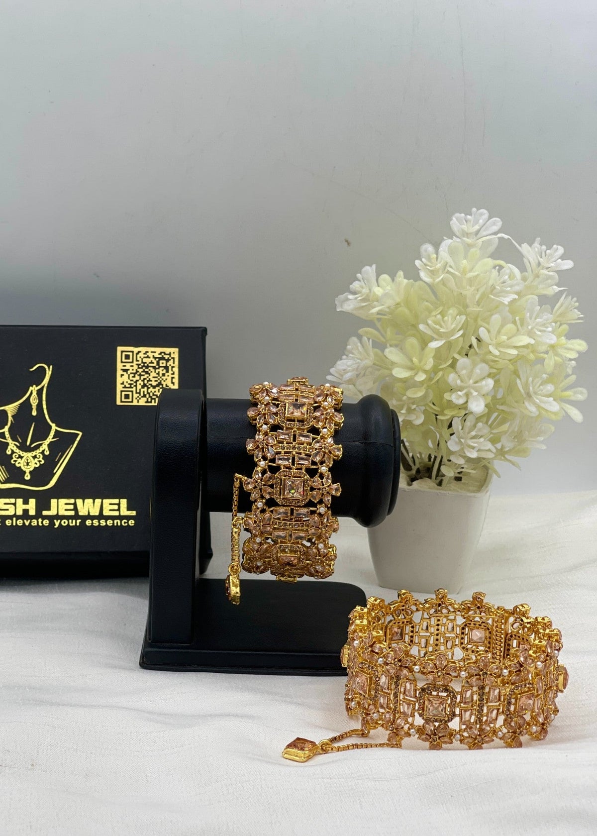 Shop the Dureya Luxury Bangle from Zarosh Jewel