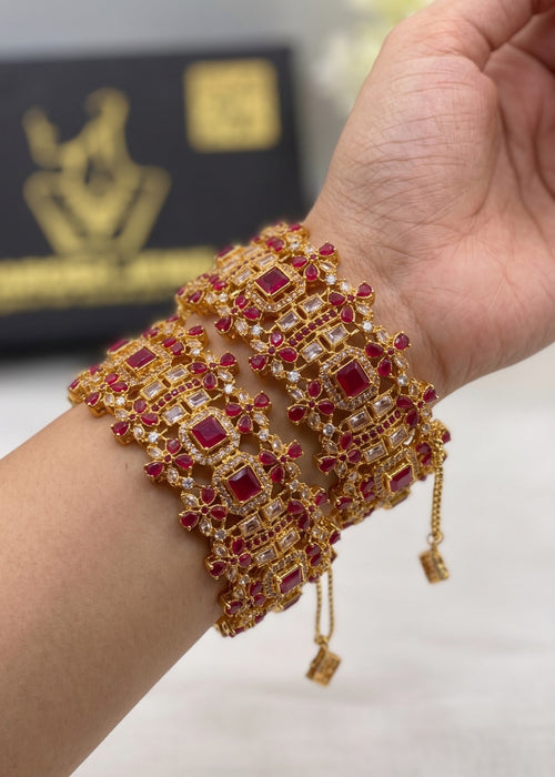 Shop the Dureya Luxury Bangle from Zarosh Jewel