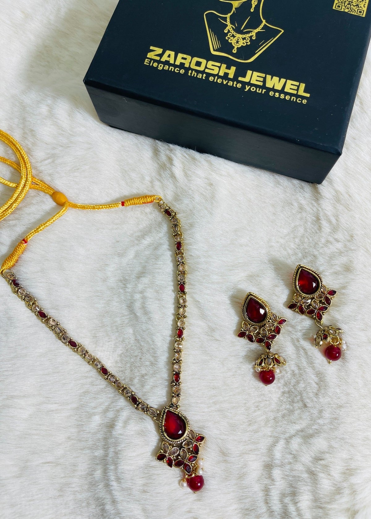 Shop the Elanora Bloom Necklace Set from Zarosh Jewel
