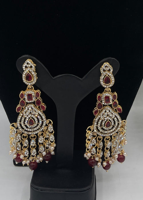 Shop the Emerald Opulence Bridal Jewellery Set from Zarosh Jewel