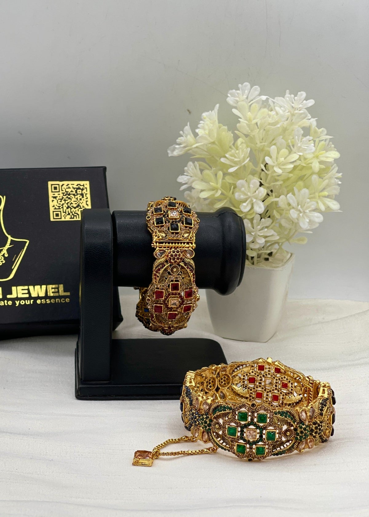 Shop the Erum Antique Stone Bangle from Zarosh Jewel