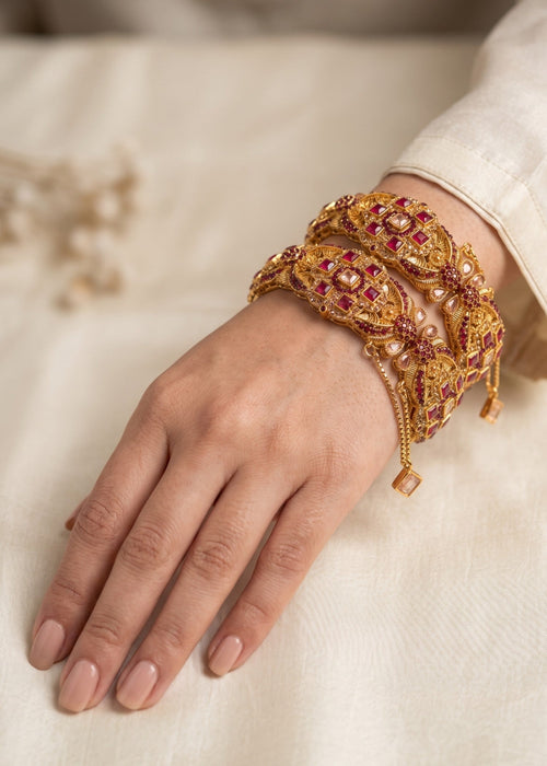 Shop the Erum Antique Stone Bangle from Zarosh Jewel