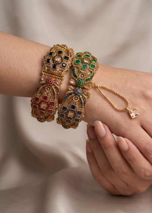 Shop the Erum Antique Stone Bangle from Zarosh Jewel