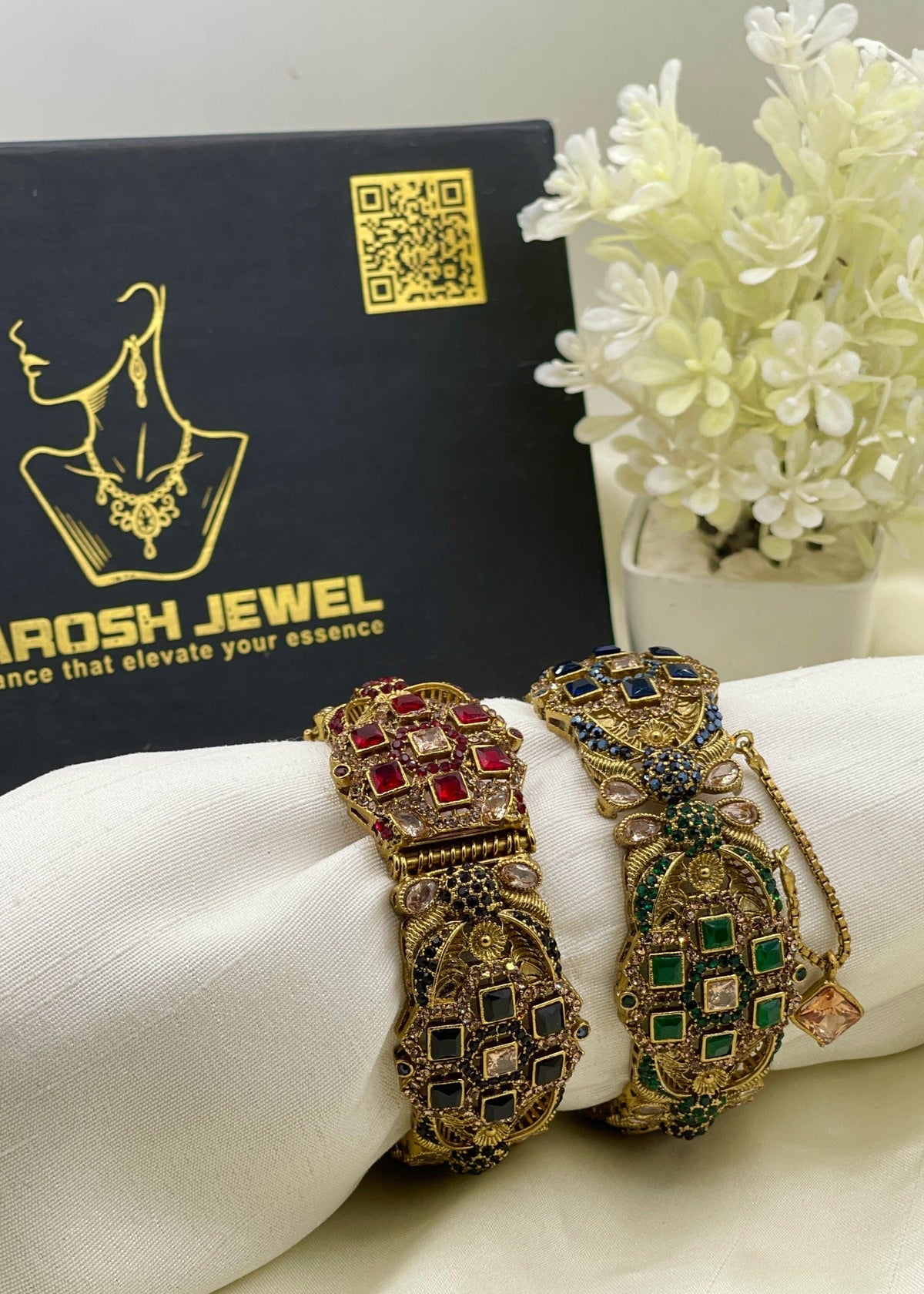 Shop the Erum Antique Stone Bangle from Zarosh Jewel