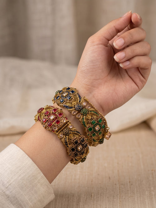 Shop the Erum Antique Stone Bangle from Zarosh Jewel