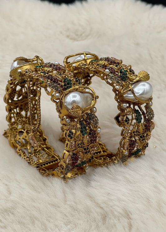 Shop the Eshaal Openable Bangles from Zarosh Jewel