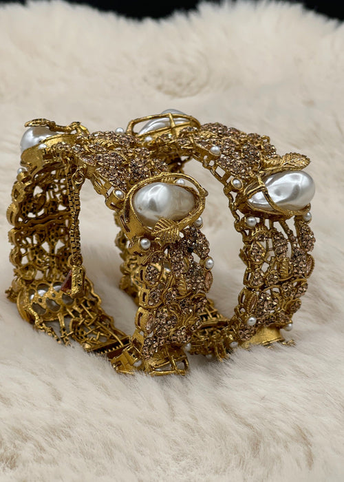 Shop the Eshaal Openable Bangles from Zarosh Jewel