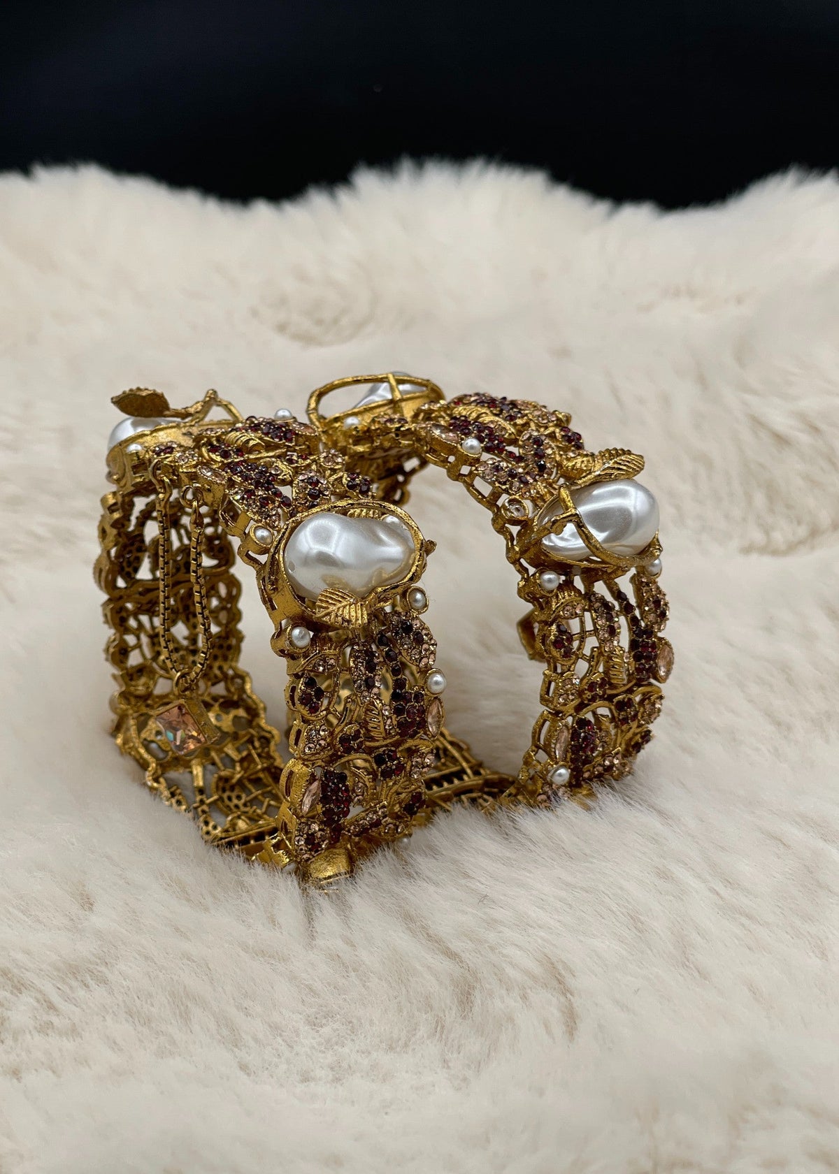 Shop the Eshaal Openable Bangles from Zarosh Jewel