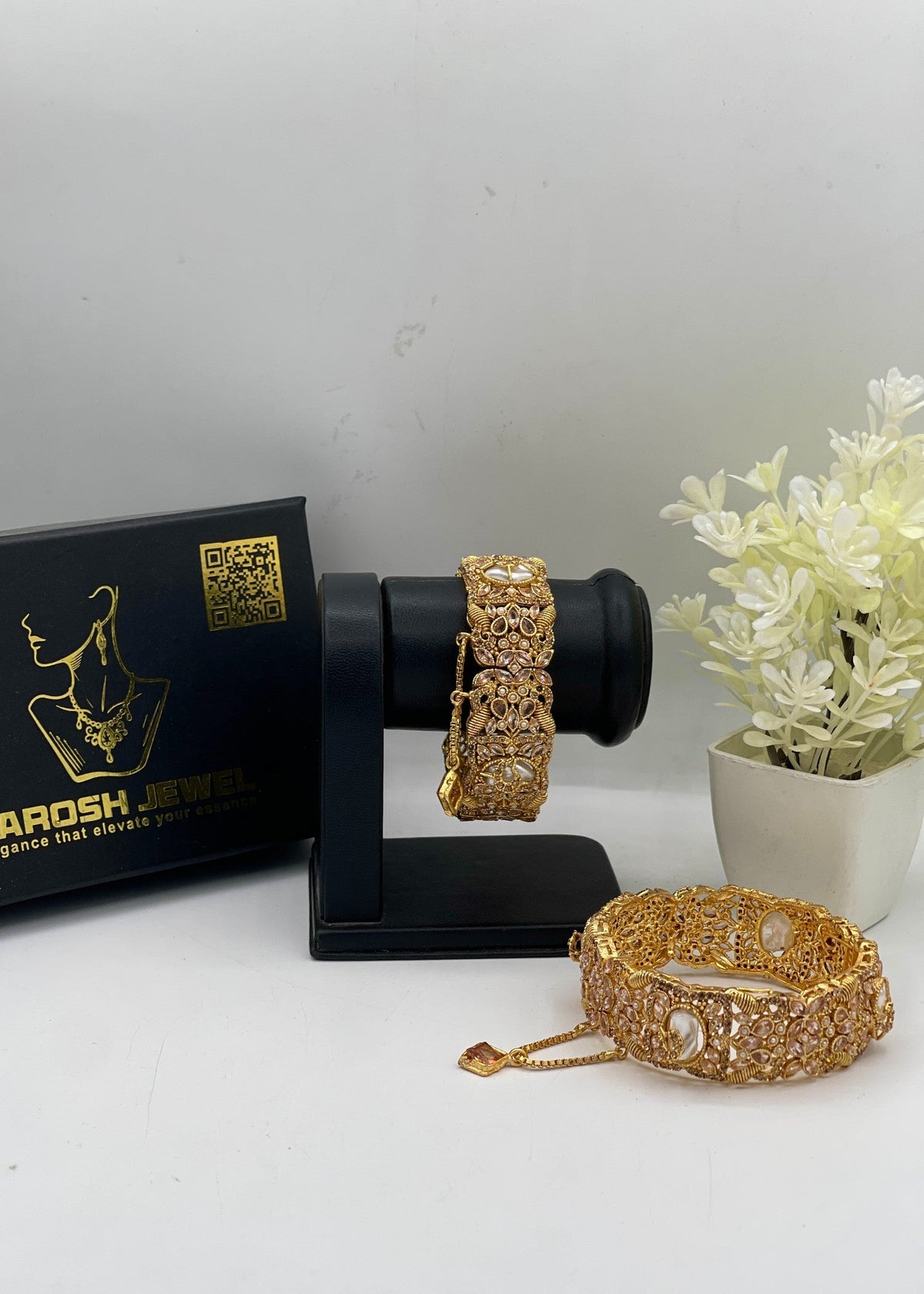 Shop the Faara Openable Bangle Set from Zarosh Jewel