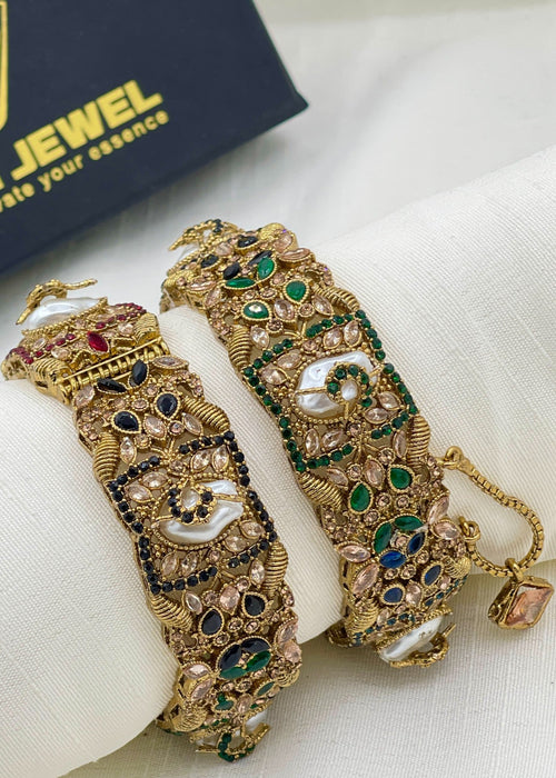 Shop the Faara Openable Bangle Set from Zarosh Jewel