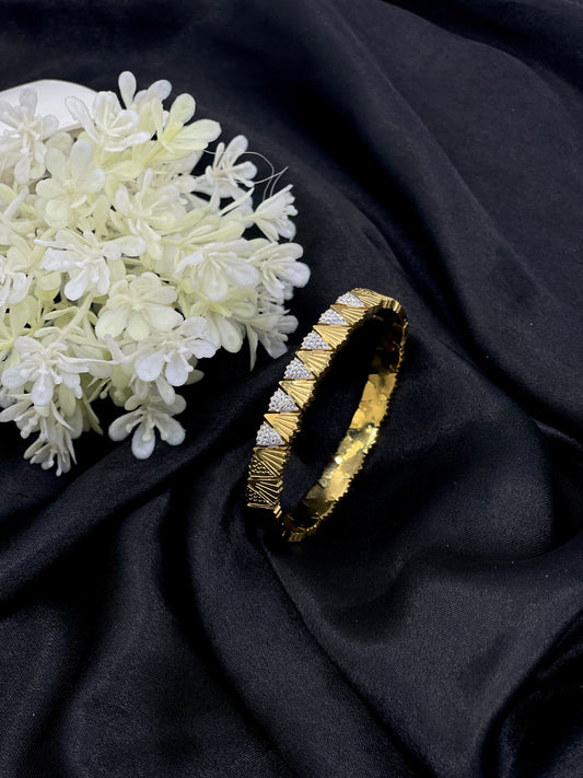 Shop the Faiza Openable Bracelet from Zarosh Jewel