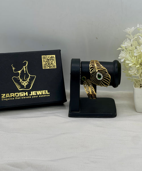 Shop the Fajr Openable Bracelet from Zarosh Jewel