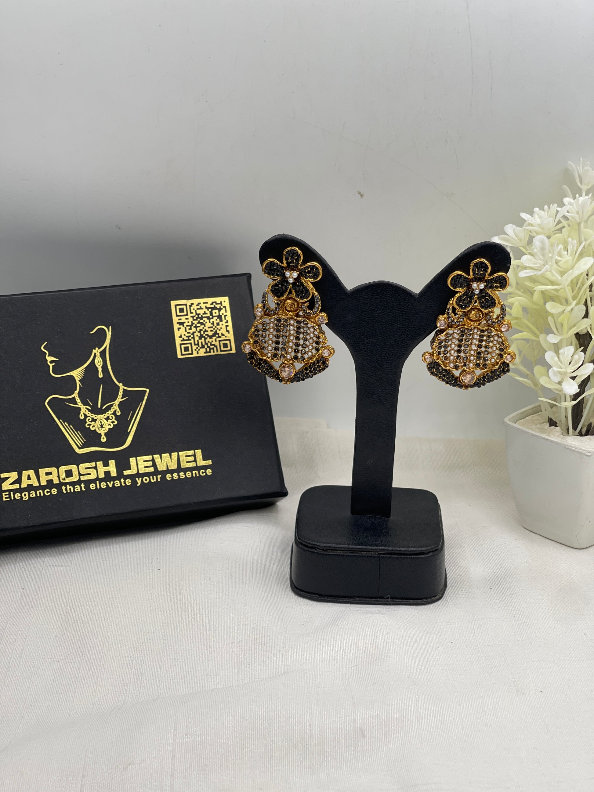 Falaknaaz  Traditional Earring