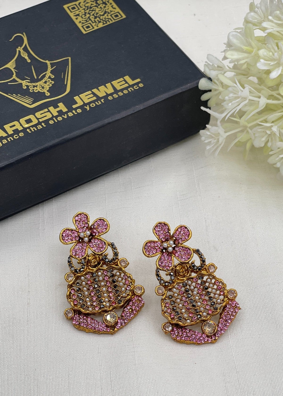 Shop the Falaknaaz Traditional Earring from Zarosh Jewel