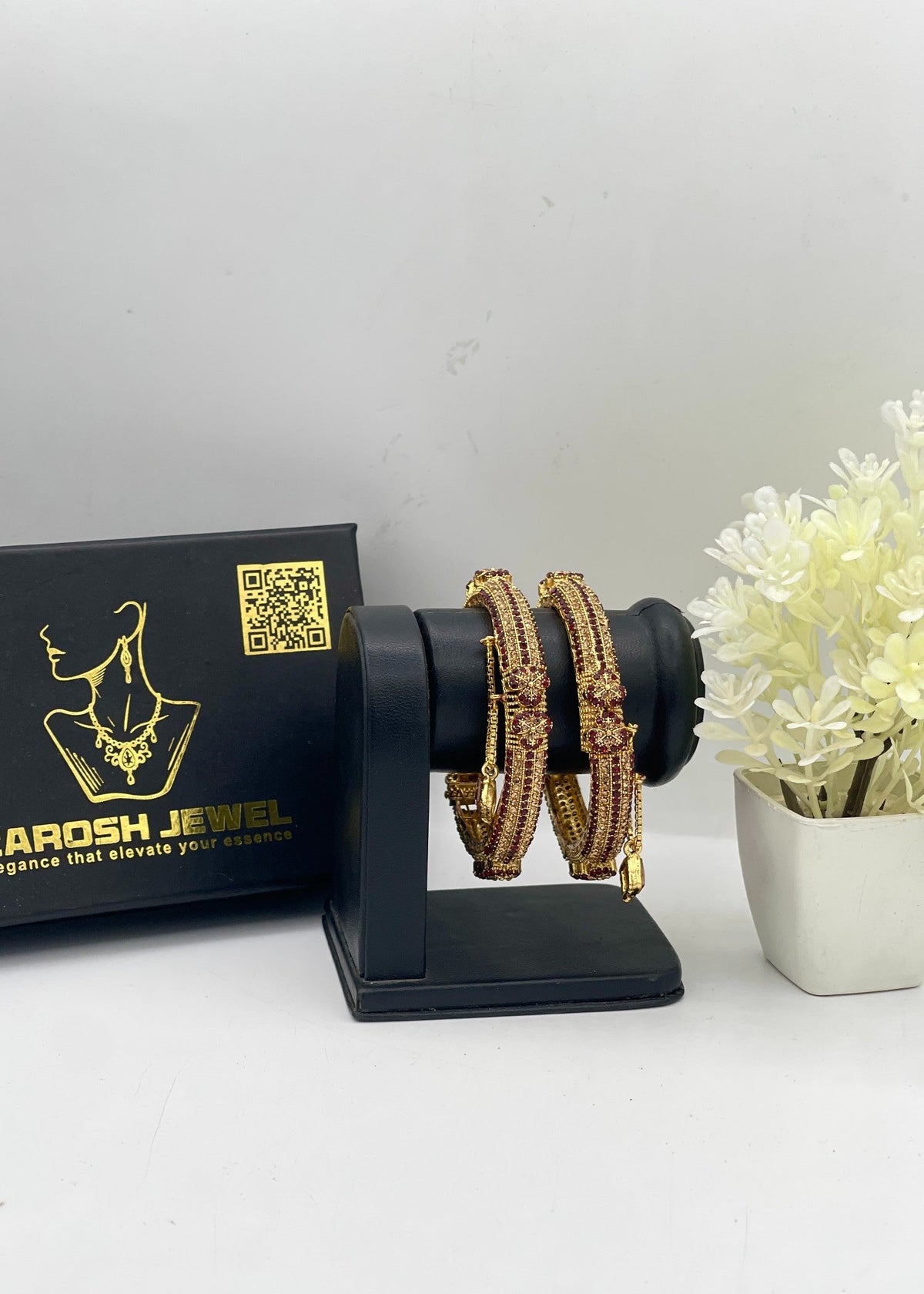 Shop the Farah Openable Bangle Set from Zarosh Jewel