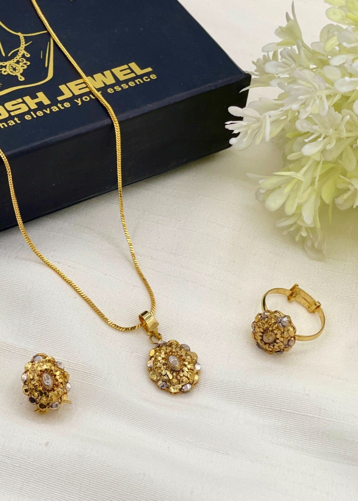 Shop the farish Combo Set from Zarosh Jewel