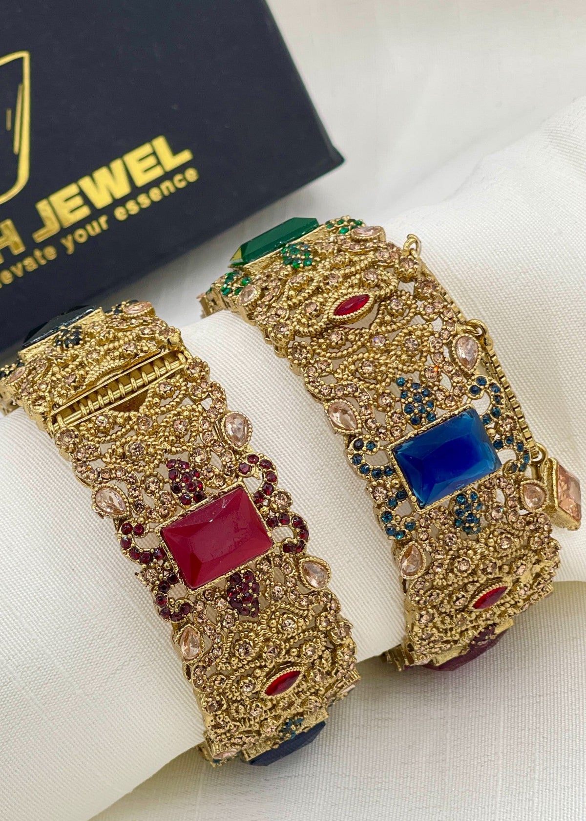 Shop the Fariya Openable Bangle Set from Zarosh Jewel