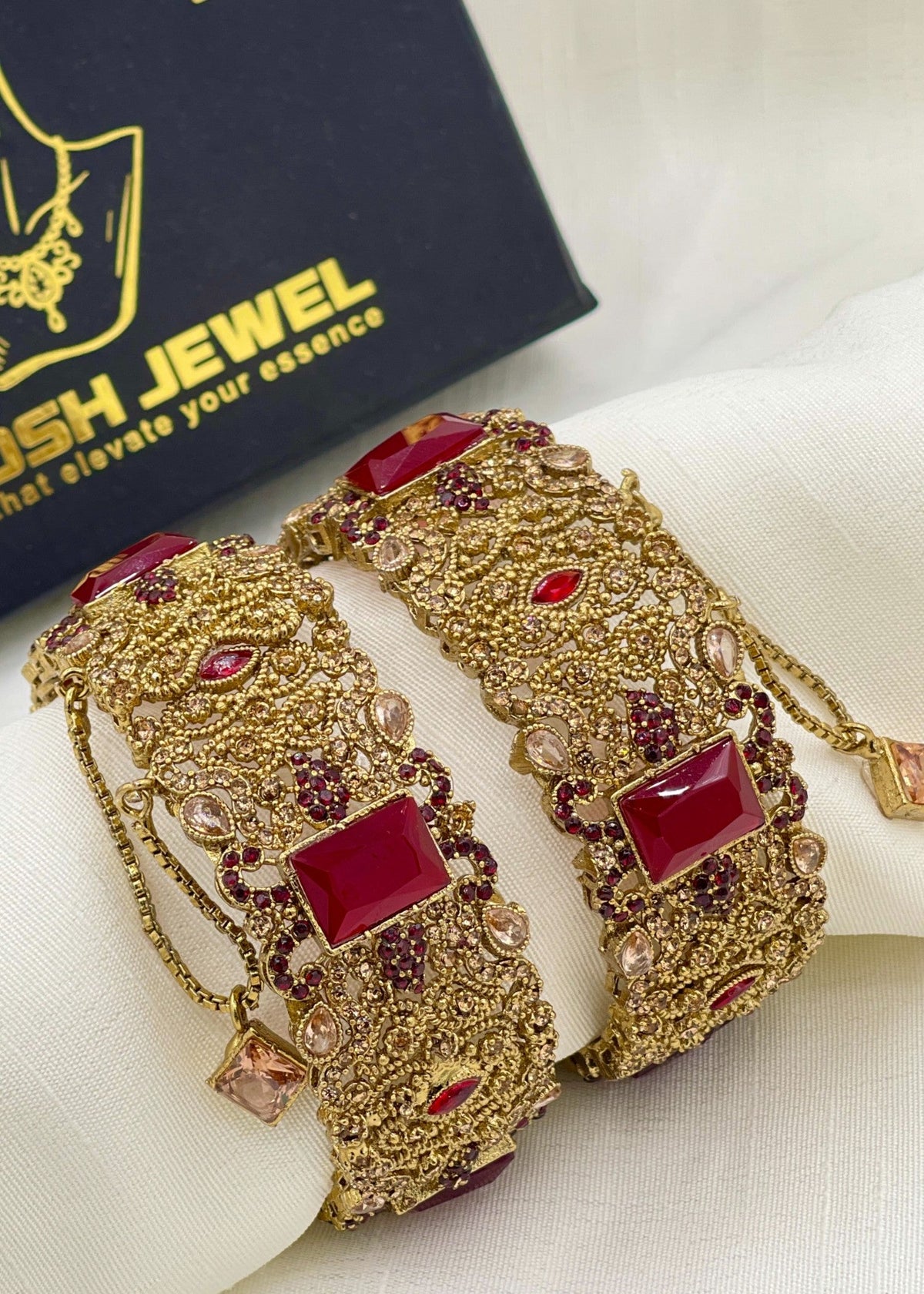 Shop the Fariya Openable Bangle Set from Zarosh Jewel