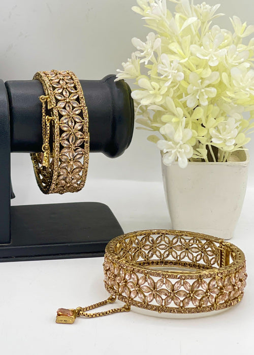 Shop the Farwa Openable Bangle Set from Zarosh Jewel