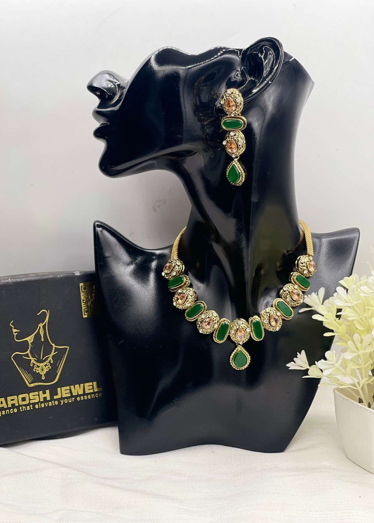 Shop the Fawziya Set from Zarosh Jewel