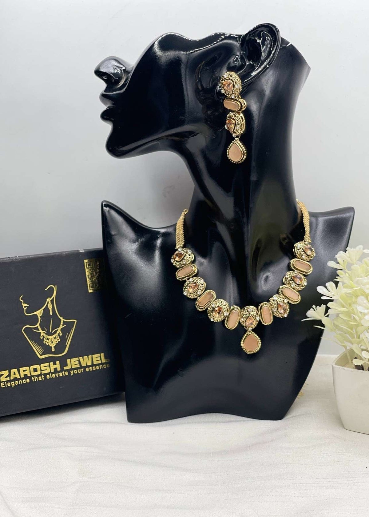 Shop the Fawziya Set from Zarosh Jewel