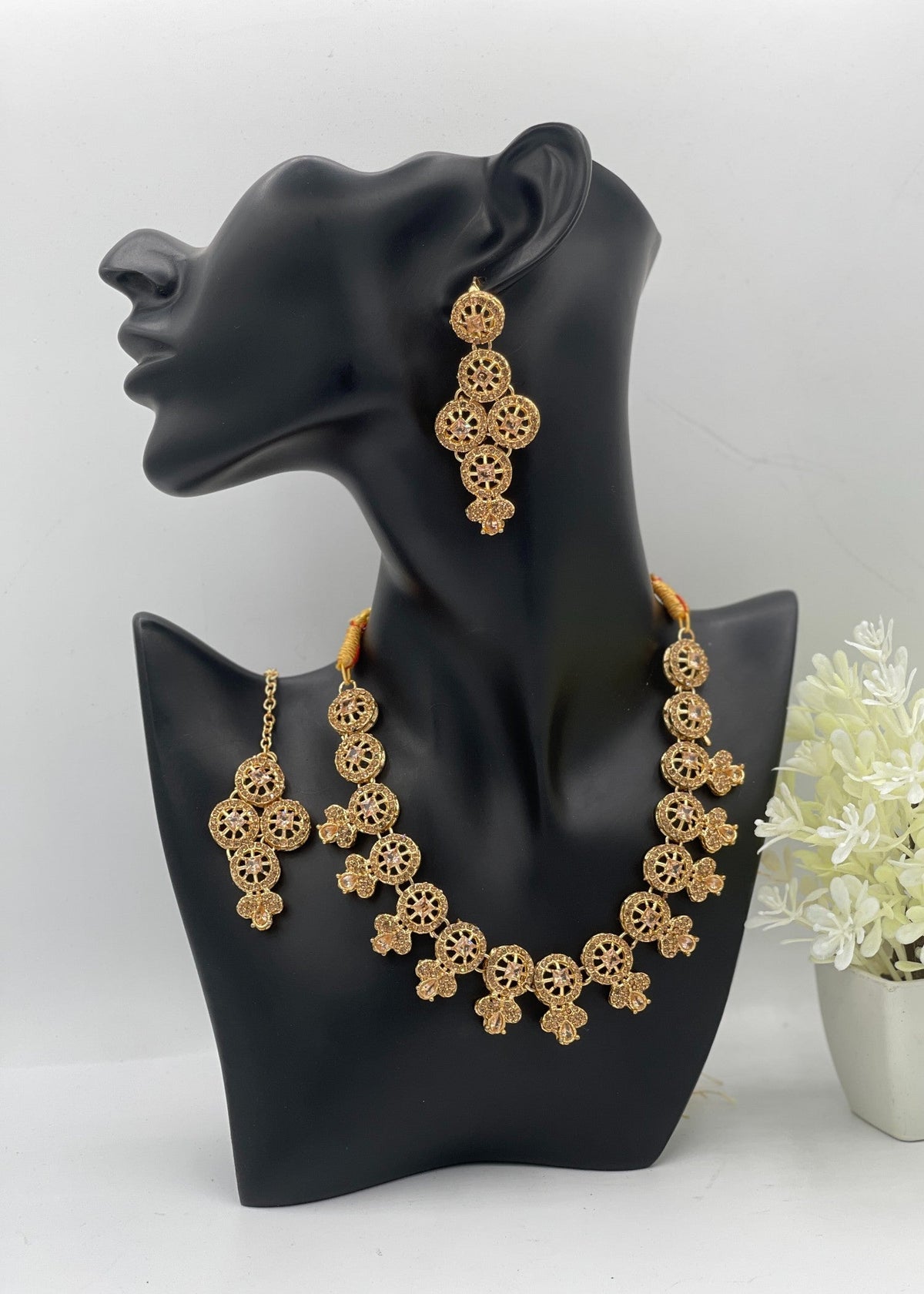 Shop the Felora Necklace Set from Zarosh Jewel