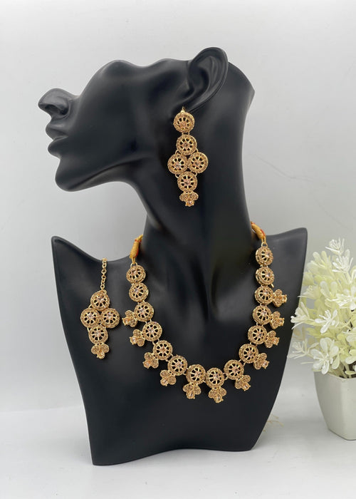 Shop the Felora Necklace Set from Zarosh Jewel