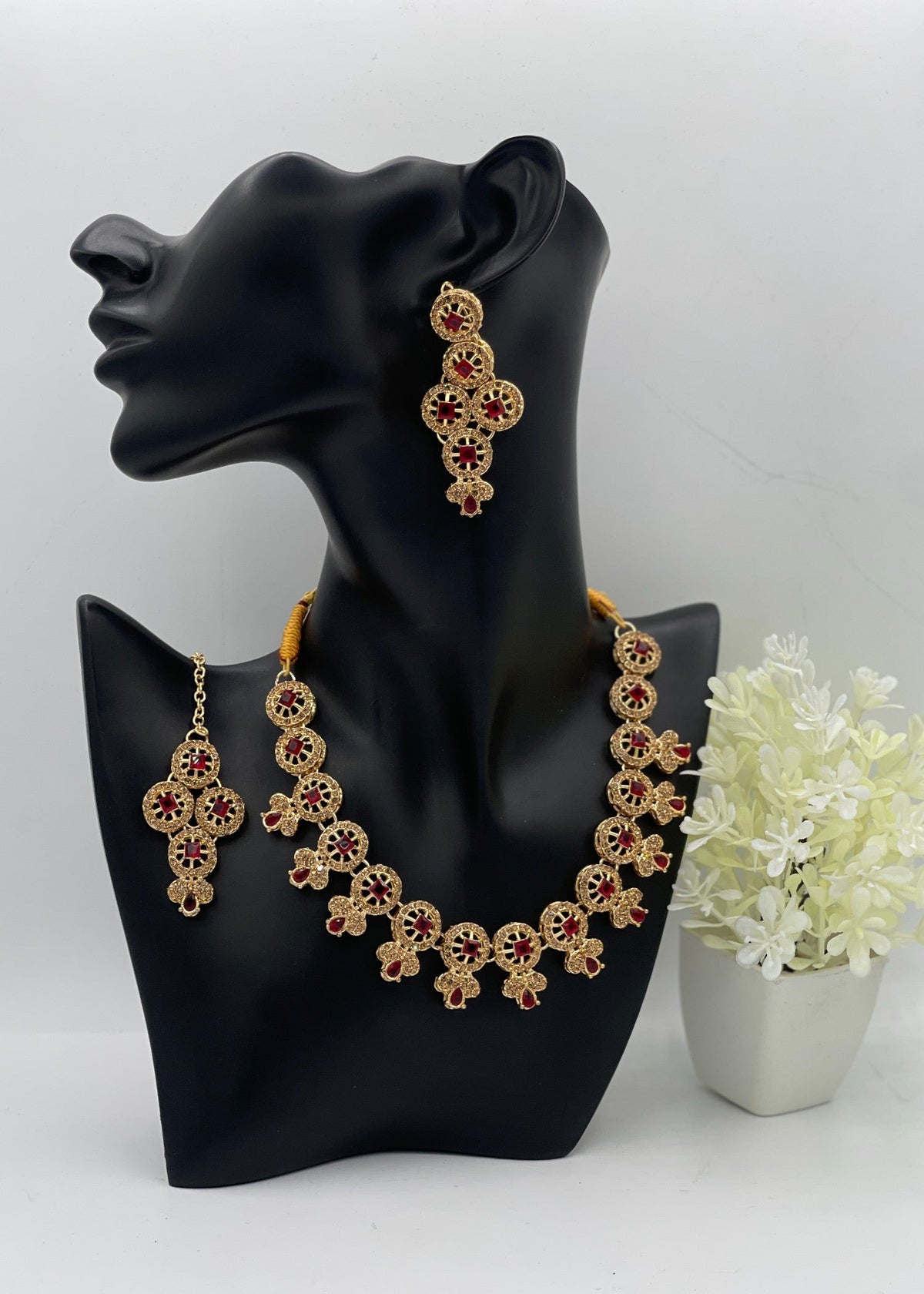 Shop the Felora Necklace Set from Zarosh Jewel