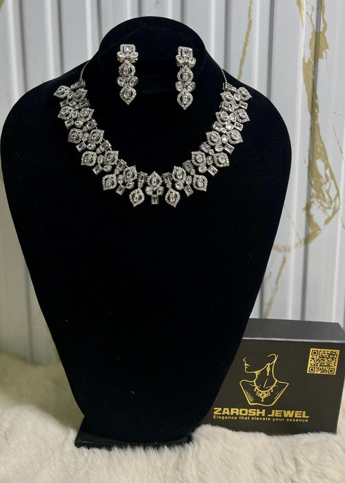 Shop the Gauhar Necklace Set from Zarosh Jewel
