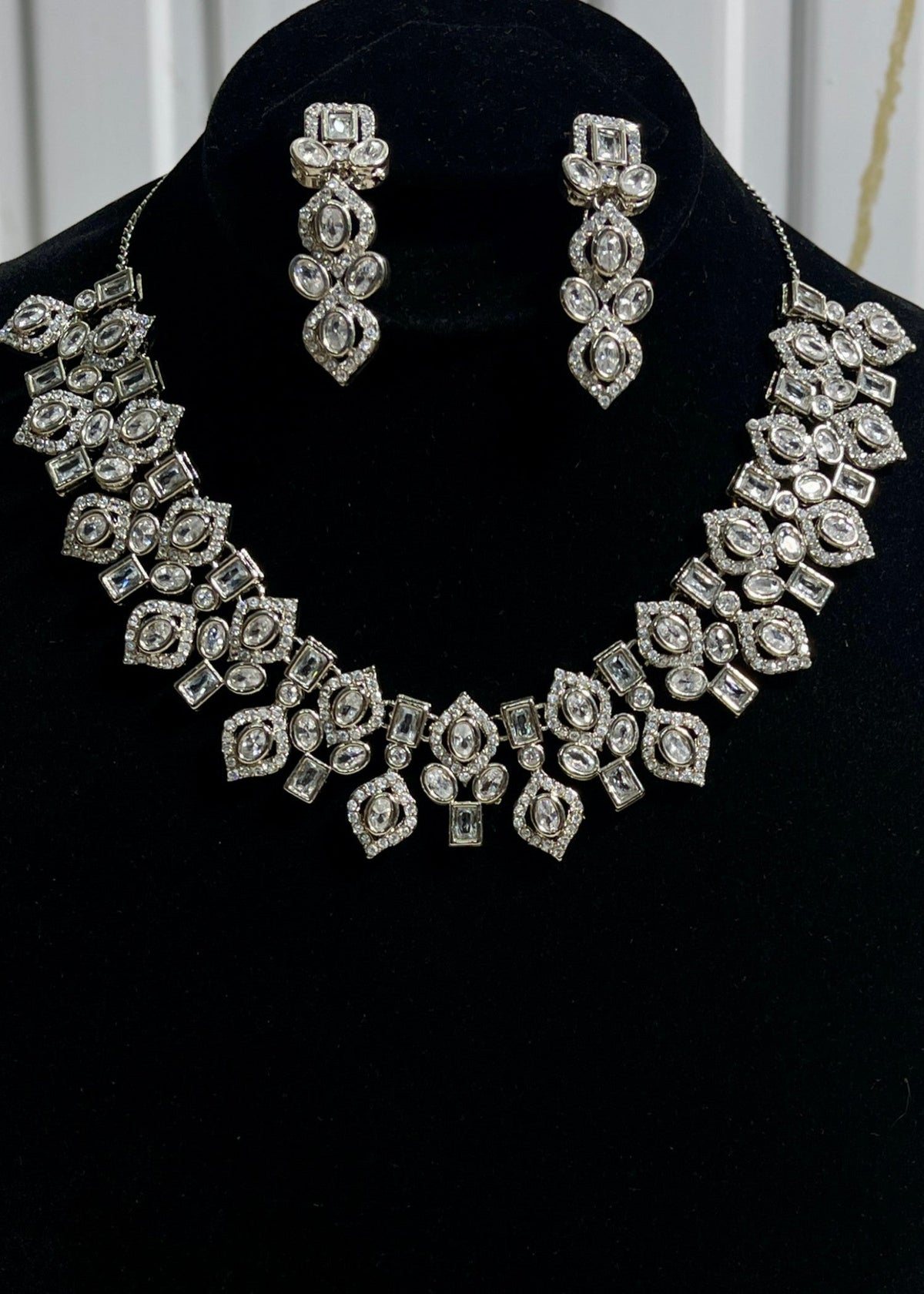 Shop the Gauhar Necklace Set from Zarosh Jewel