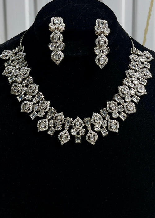 Shop the Gauhar Necklace Set from Zarosh Jewel
