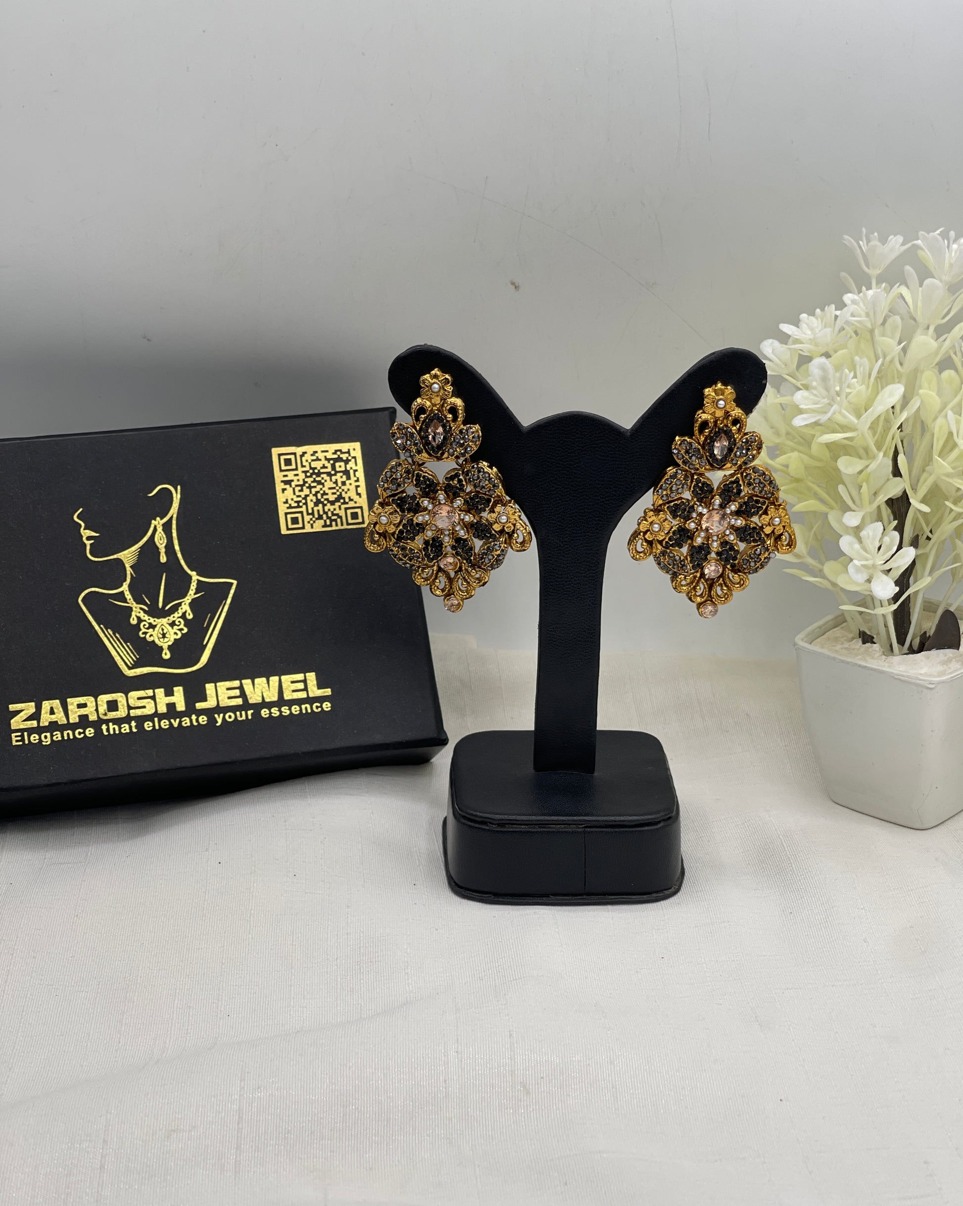Ghania Premium Earring
