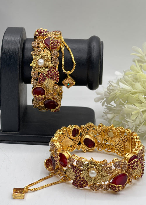 Shop the Ghusoun Bangle Set from Zarosh Jewel