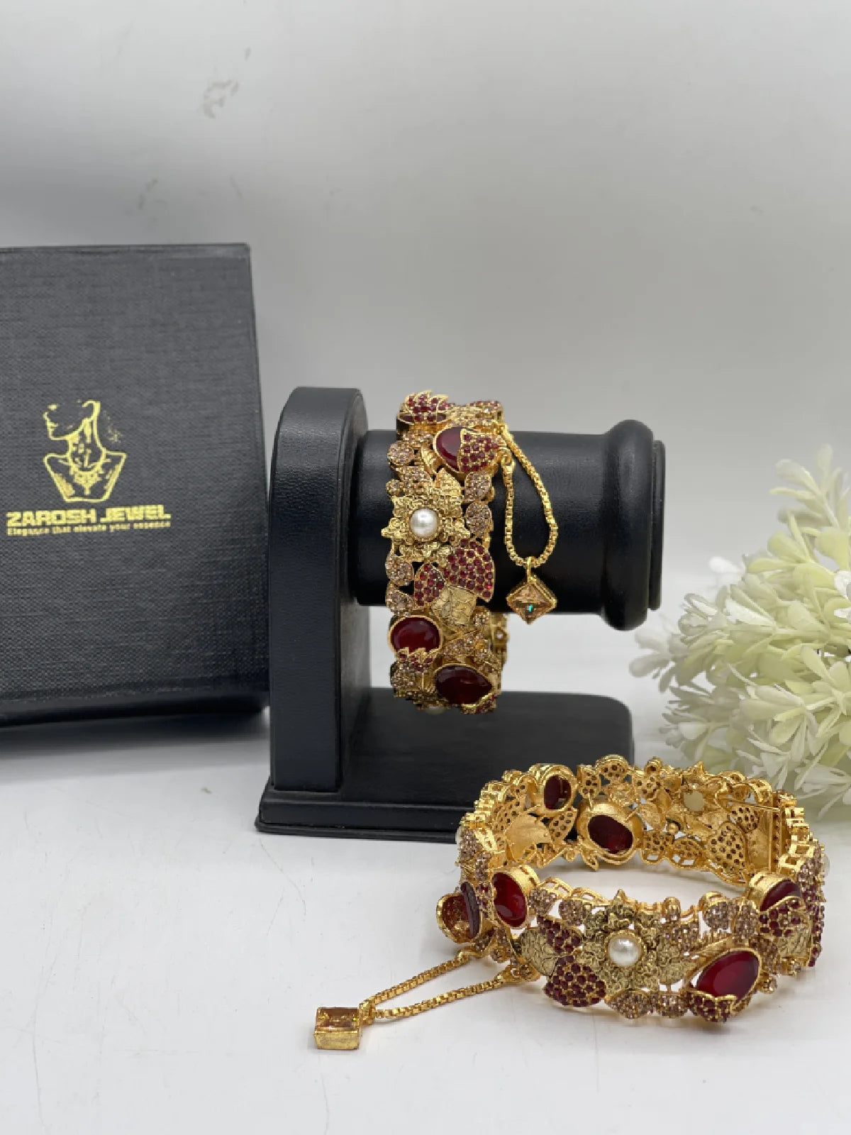Ghusoun Bangle Set