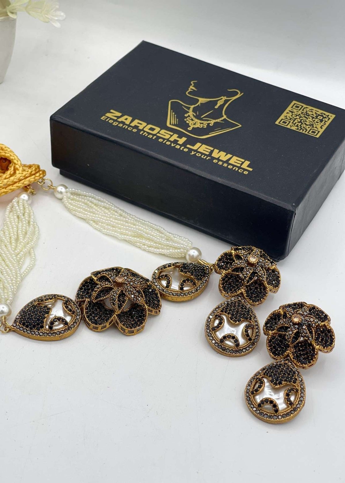 Shop the Gul-e-naz Choker Set from Zarosh Jewel