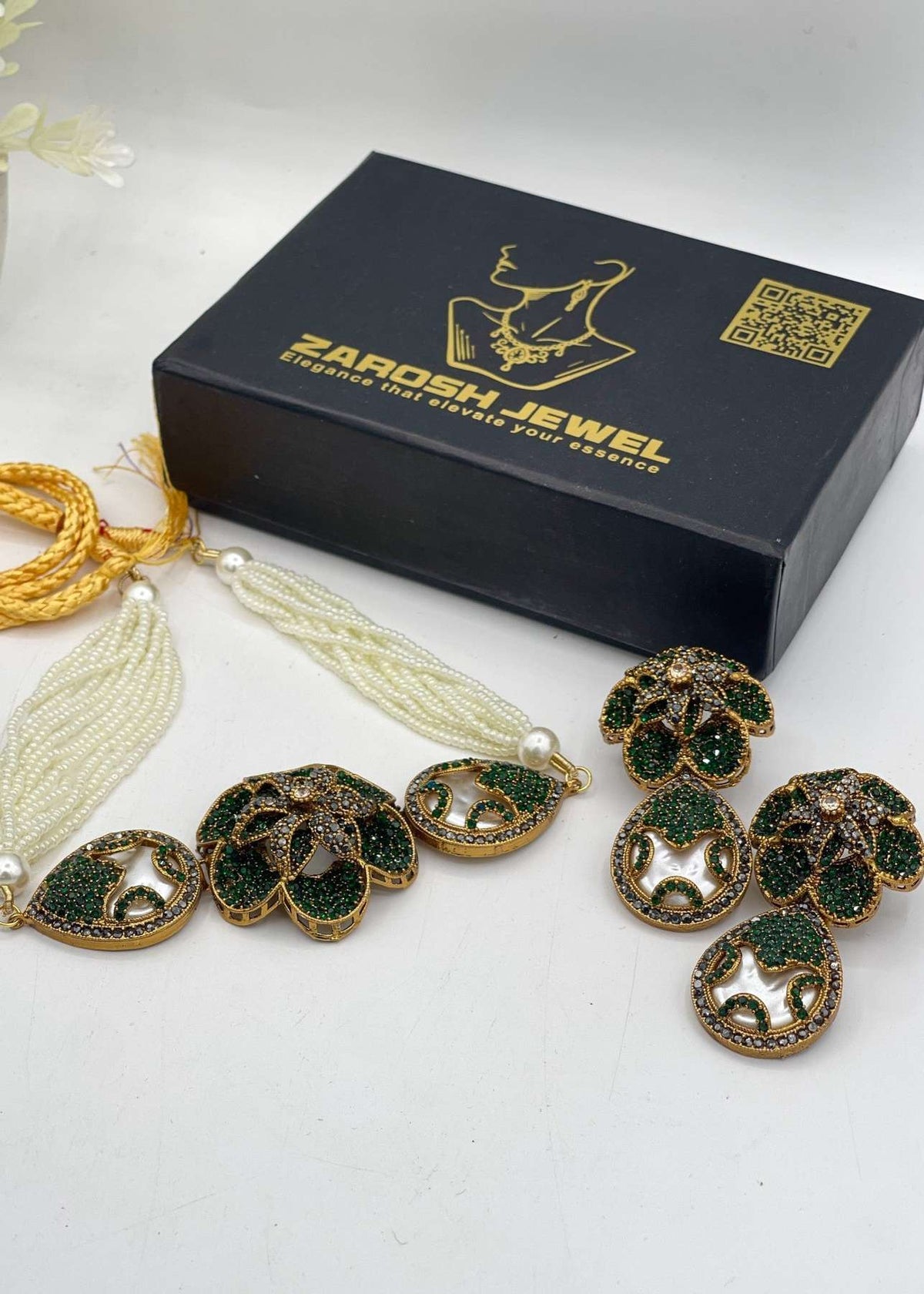 Shop the Gul-e-naz Choker Set from Zarosh Jewel