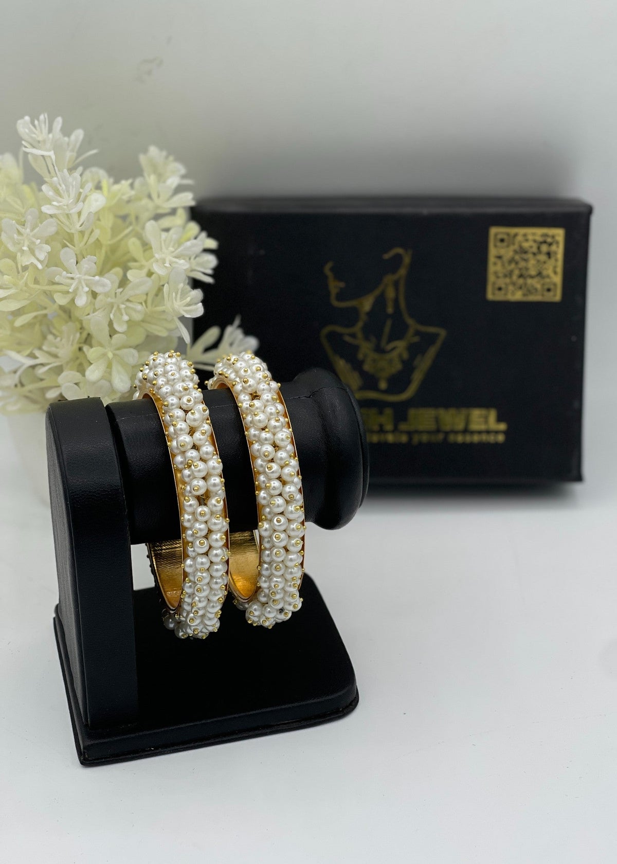 Shop the Hadiya Bangle Set from Zarosh Jewel