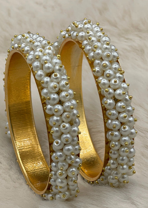 Shop the Hadiya Bangle Set from Zarosh Jewel
