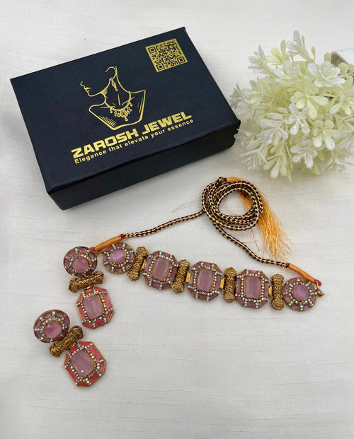 Hala Heritage Choker Set