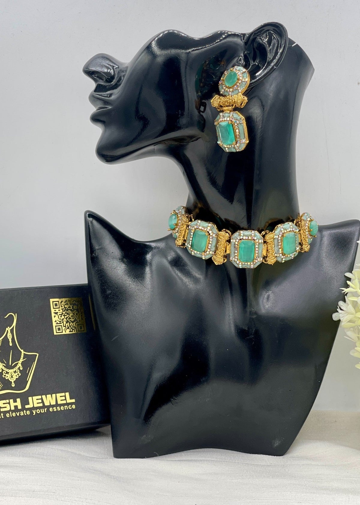 Shop the Hala Heritage Choker Set from Zarosh Jewel