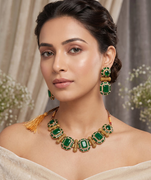 Hala Heritage Choker Set